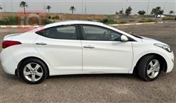 هیۆندای ئەلەنترا